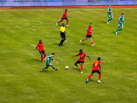 México ganha da África do Sul e segue adiante no futebol masculino